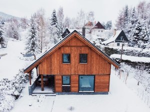 Chata Točník - venkovní pohled v zimě
