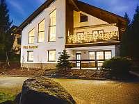 Silvestr na chatě Krkonoše