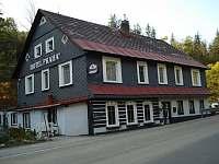 Silvestr na chatě Krkonoše